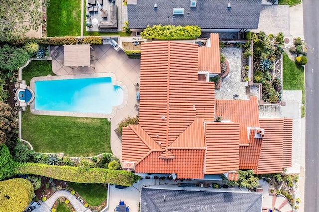 624 Calle Miramar, Redondo Beach, CA 90277 - bird's eye view of a pool area
