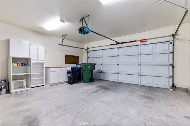 375 Partridge Ave, Paso Robles, CA 93446 - garage featuring a garage door opener