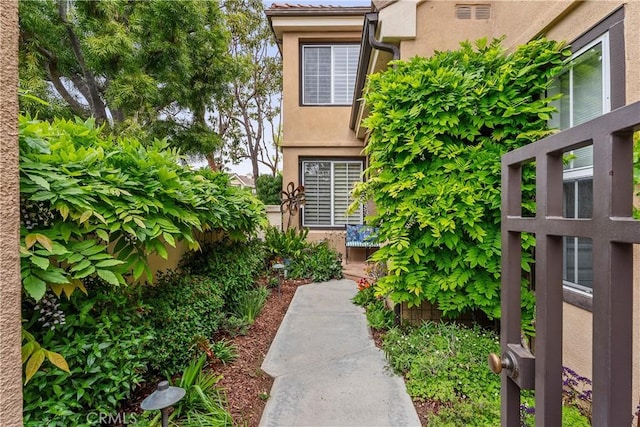 1 Giverny, Newport Coast, CA 92657 - doorway to property featuring stucco siding