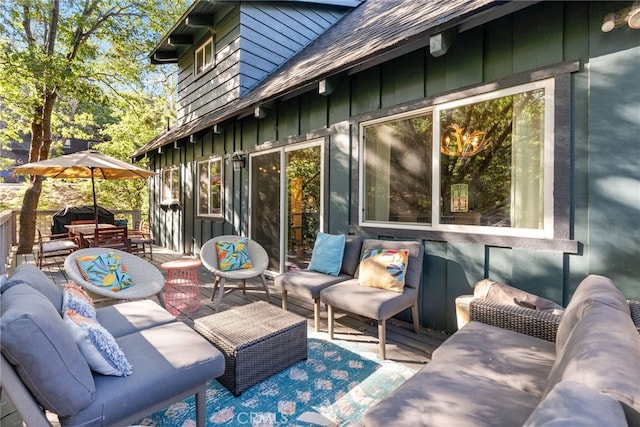 27979 N Bay Rd, Lake Arrowhead, CA 92352 - deck featuring area for grilling and an outdoor hangout area