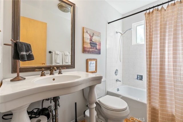 27979 N Bay Rd, Lake Arrowhead, CA 92352 - bathroom featuring shower / tub combo and toilet