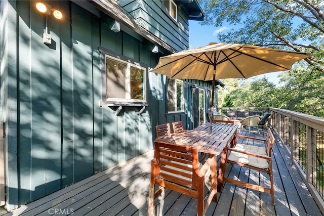27979 N Bay Rd, Lake Arrowhead, CA 92352 - wooden terrace featuring outdoor dining area
