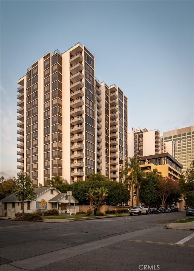 345 Pioneer Dr Unit 1705, Glendale, CA 91203 - view of apartment building / complex