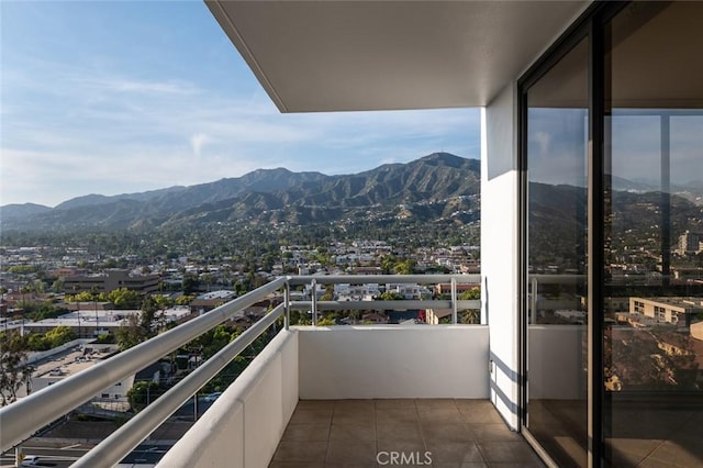 345 Pioneer Dr Unit 1705, Glendale, CA 91203 - balcony featuring a mountain view