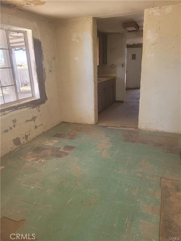 21284 Santa Fe Ave, Hinkley, CA 92347 - view of unfurnished room