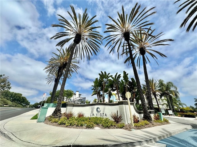 30902 Clubhouse Dr Unit 11J, Laguna Niguel, CA 92677 - view of community / neighborhood sign