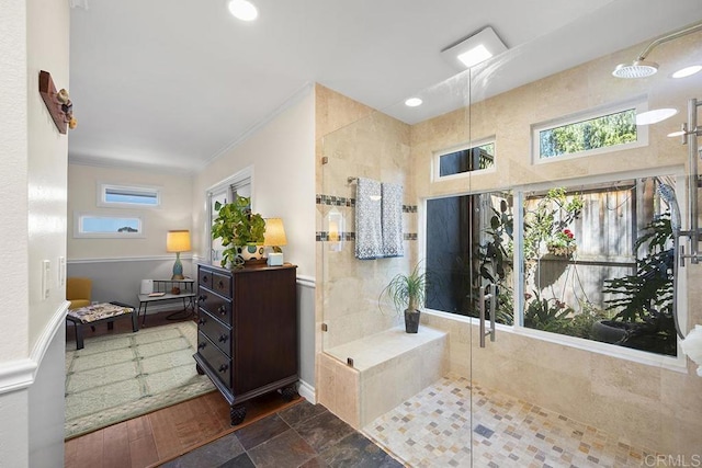 2406 Mcdougal Pl, Alpine, CA 91901 - bathroom featuring a tile shower, recessed lighting, and crown molding