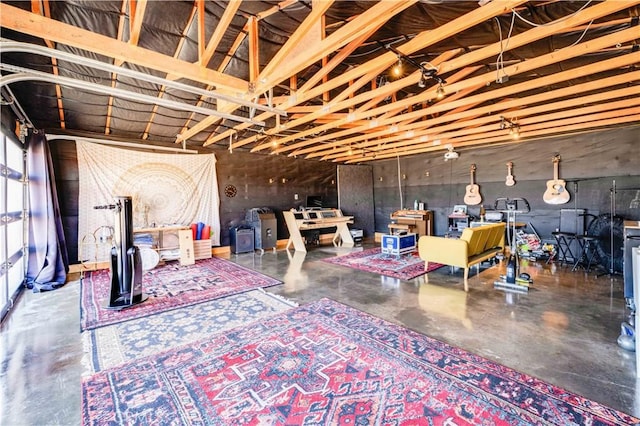 55850 Shannon Rd, Landers, CA 92285 - interior space