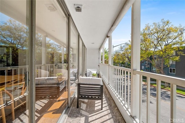 1400 N Sweetzer Ave Unit 102, West Hollywood, CA 90069 - view of balcony