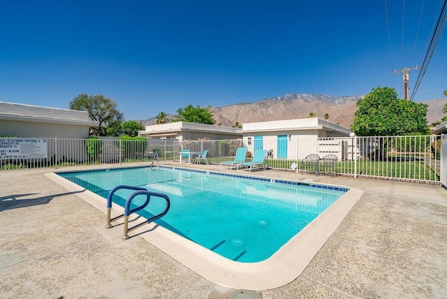 800 E Cottonwood Rd Unit 2, Palm Springs, CA 92262 - community pool with a mountain view and a patio
