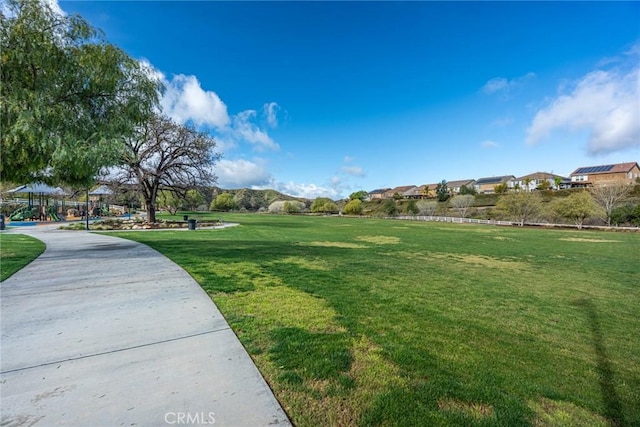 22514 Brightwood Pl, Saugus, CA 91350 - surrounding community with a lawn