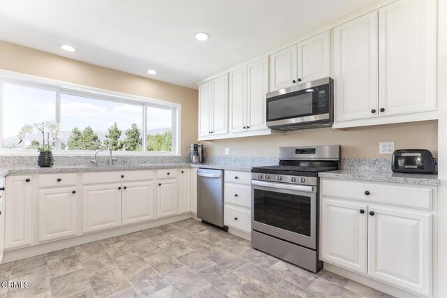 10272 Willow Springs Ln, Sunland, CA 91040 - photo 14