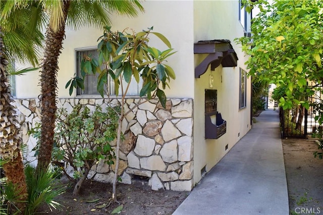 341 N Isabel St, Glendale, CA 91206 - view of side of home featuring stucco siding