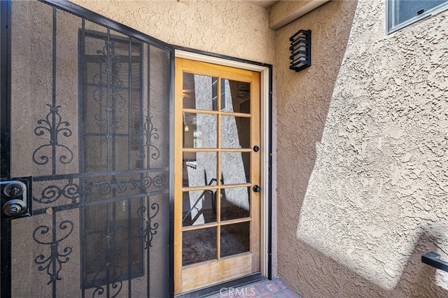46375 Ryway Pl Unit 2, Palm Desert, CA 92260 - property entrance with stucco siding