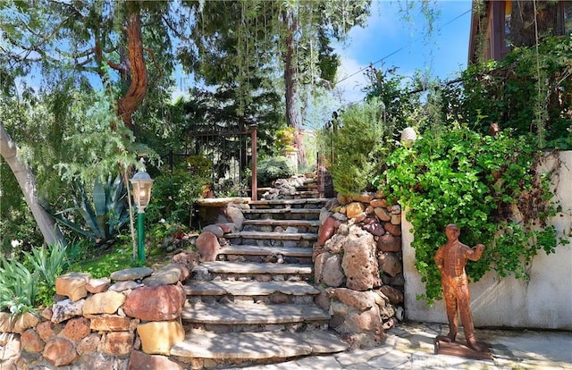 29012 Crags Dr, Agoura Hills, CA 91301 - photo 15