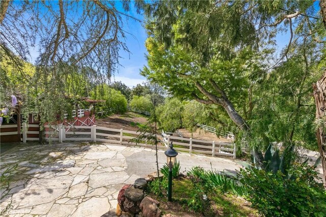 29012 Crags Dr, Agoura Hills, CA 91301 - photo 3