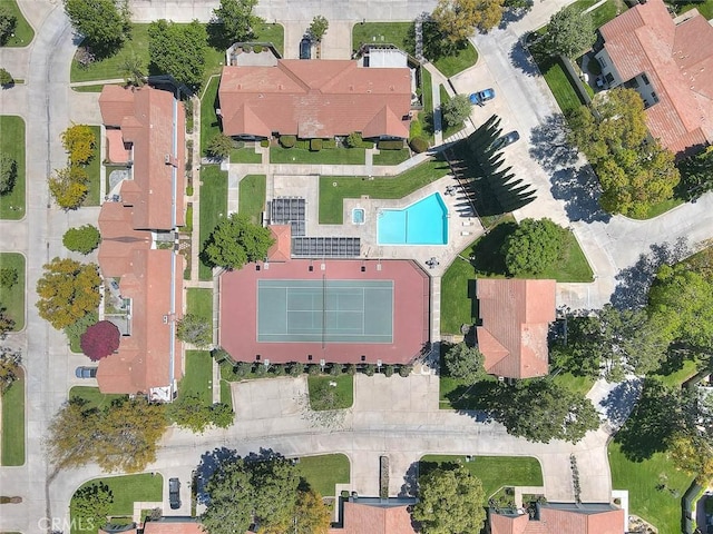 28 Dearborn Cir, Redlands, CA 92374 - aerial view of property and surrounding area with a pool area