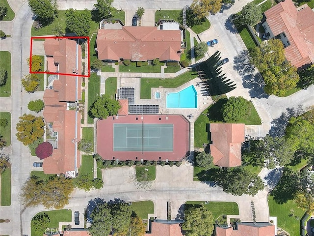 28 Dearborn Cir, Redlands, CA 92374 - aerial overview of property's location featuring property parcel outlined and a pool