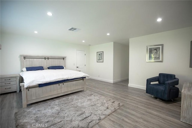 73640 Joshua Tree St, Palm Desert, CA 92260 - bedroom with baseboards, wood finished floors, visible vents, and recessed lighting