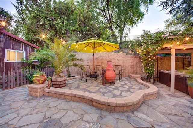 806 Vista Cerro Dr, Paso Robles, CA 93446 - view of patio featuring fence