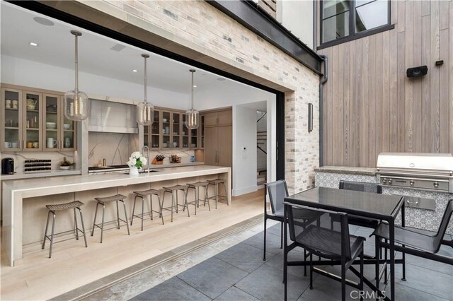 429 Marigold Ave, Corona Del Mar, CA 92625 - dining area featuring wood walls