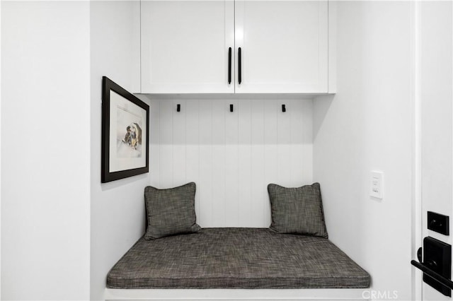429 Marigold Ave, Corona Del Mar, CA 92625 - view of mudroom