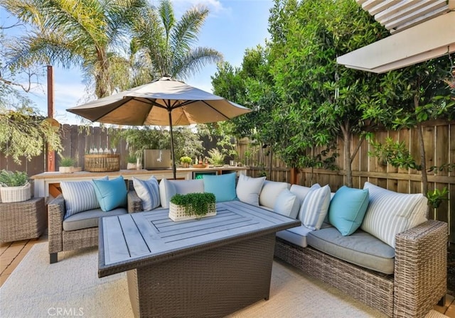 3014 Enrique Unit 98, San Clemente, CA 92673 - fenced backyard with an outdoor hangout area and a patio area