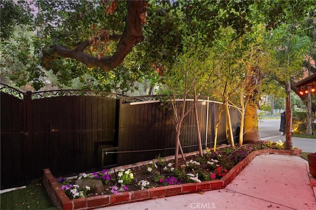 22959 Humming Bird Way, Calabasas, CA 91302 - photo 61