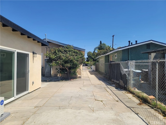 6221 Fishburn Ave, Bell, CA 90201 - view of road