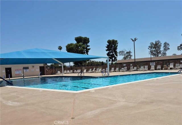 28590 Middlebury Way, Menifee, CA 92586 - community pool with a patio