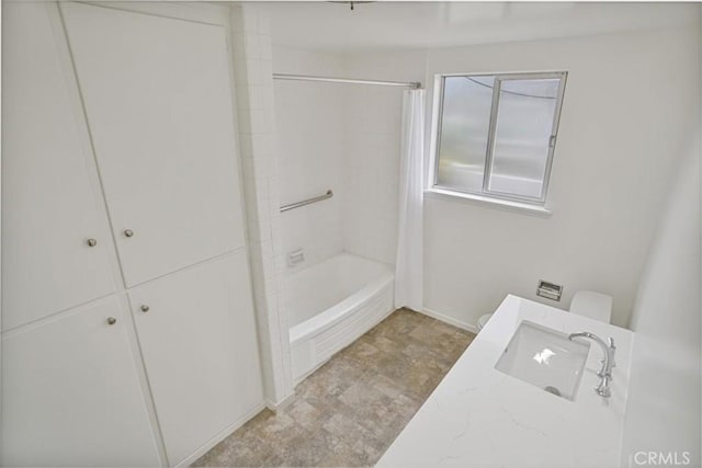 6833 Sultana Ave, San Gabriel, CA 91775 - full bathroom with shower / bath combination with curtain and vanity