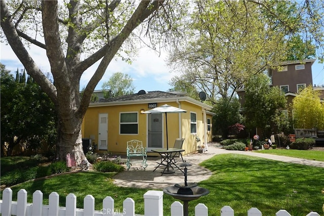 8055 Portola Rd Unit A, Atascadero, CA 93422 - back of property with stucco siding and a patio area