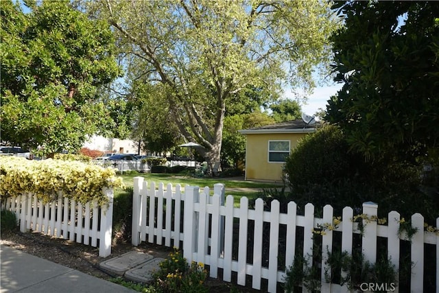 8055 Portola Rd Unit A, Atascadero, CA 93422 - view of fenced front yard