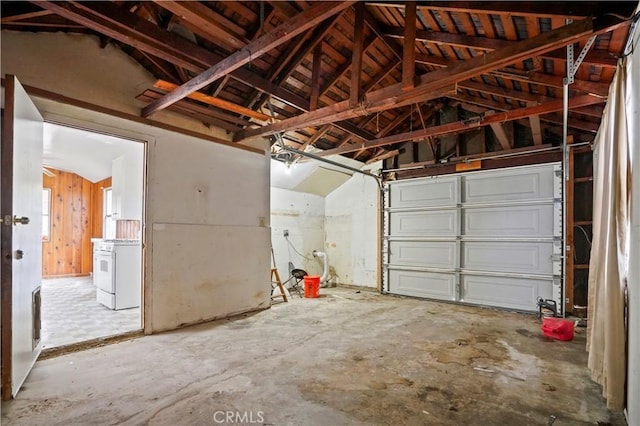 6701 Matilija Ave, Van Nuys, CA 91405 - view of garage