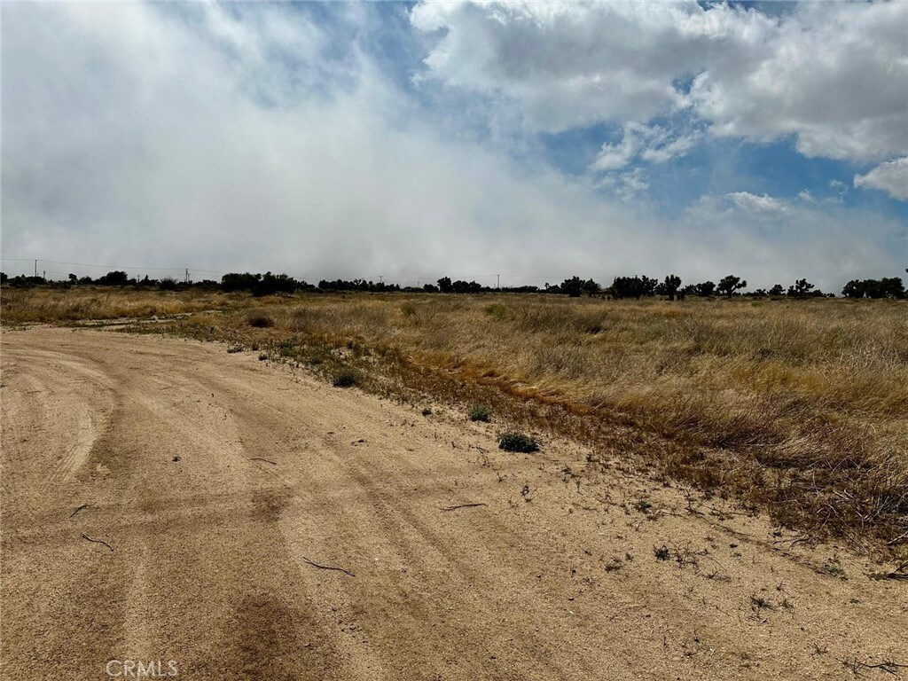0 Tumbleweed Rd, Phelan, CA 92371 - photo 1