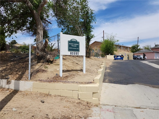 16518 Avalon Ave, Victorville, CA 92395 - photo 2