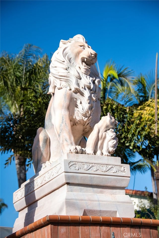 view of exterior details