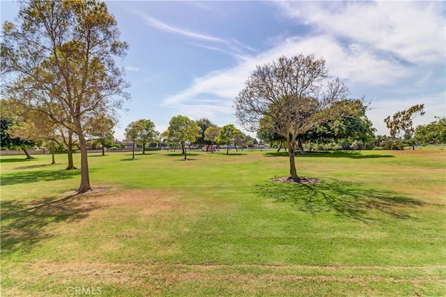 16591 Busby Ln, Huntington Beach, CA 92647 - surrounding community featuring a lawn