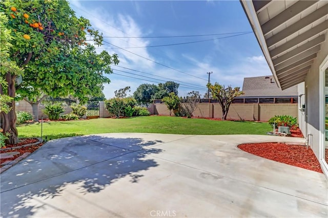 16591 Busby Ln, Huntington Beach, CA 92647 - view of patio / terrace