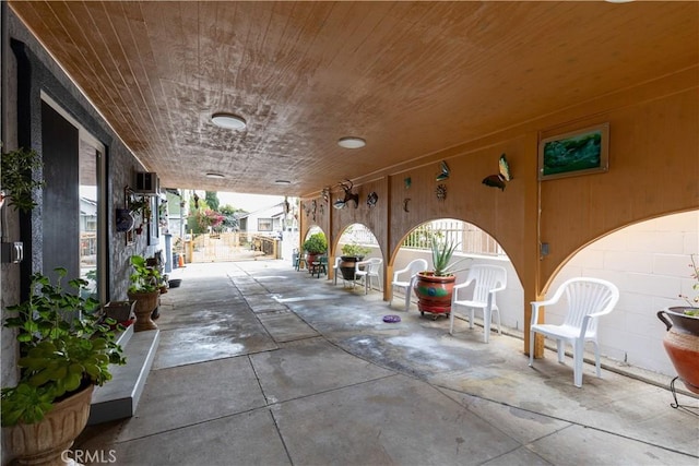 1843 Cerritos Ave, Long Beach, CA 90806 - view of patio / terrace