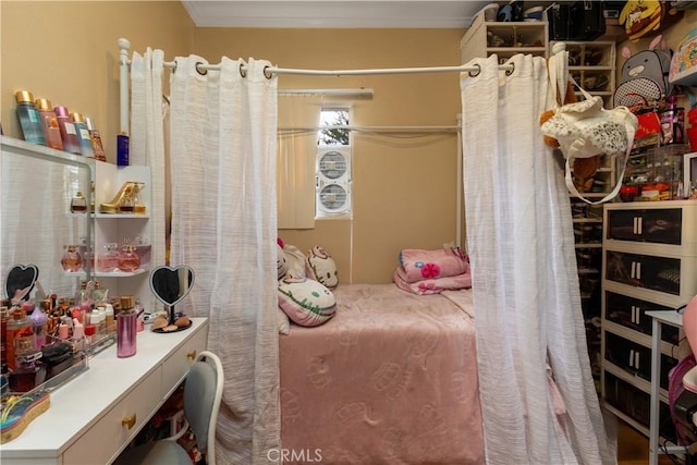 1843 Cerritos Ave, Long Beach, CA 90806 - bathroom featuring crown molding