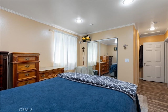 1843 Cerritos Ave, Long Beach, CA 90806 - bedroom with wood finished floors, crown molding, and a closet