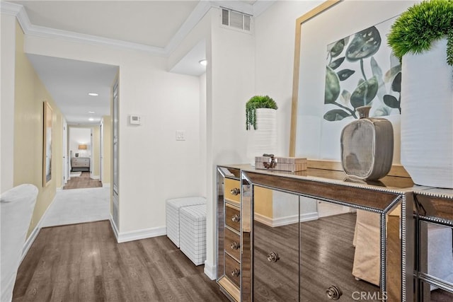 2357 Palos Verdes Dr W Unit 3, Palos Verdes Estates, CA 90274 - hall featuring recessed lighting, baseboards, ornamental molding, visible vents, and wood finished floors