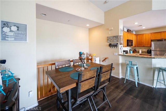27518 Hazelhurst St Unit 1, Murrieta, CA 92562 - dining area featuring dark wood finished floors and recessed lighting
