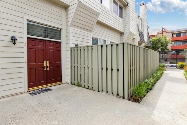 4730 Ben Ave Unit 3, Valley Village, CA 91607 - entrance to property with fence