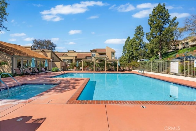 254 Sequoia Ct Unit 12, Thousand Oaks, CA 91360 - community pool featuring fence, a patio area, a community hot tub, and a pergola