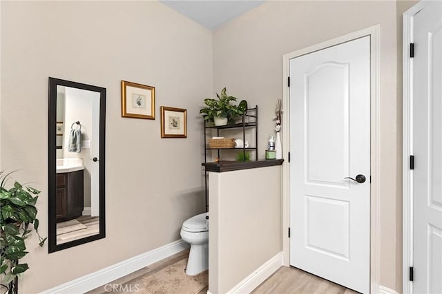 226 Stony Creek Dr, Orland, CA 95963 - bathroom with baseboards, vanity, and toilet
