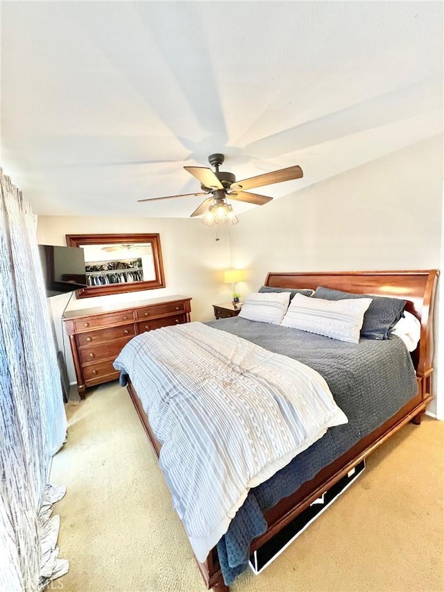 82 Avalon Terrace Rd, Avalon, CA 90704 - bedroom featuring light carpet and a ceiling fan