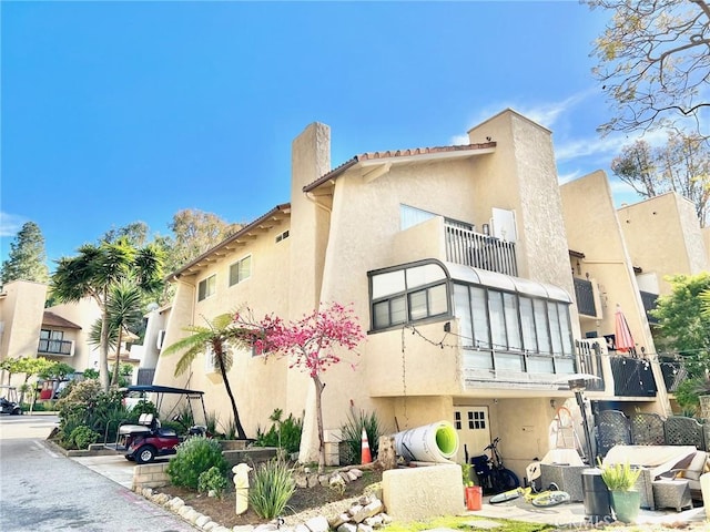 82 Avalon Terrace Rd, Avalon, CA 90704 - view of property