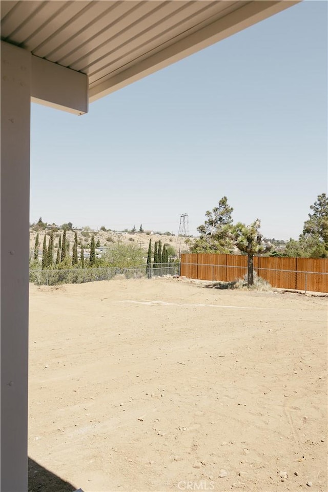 7452 Chase Ave, Hesperia, CA 92345 - view of yard